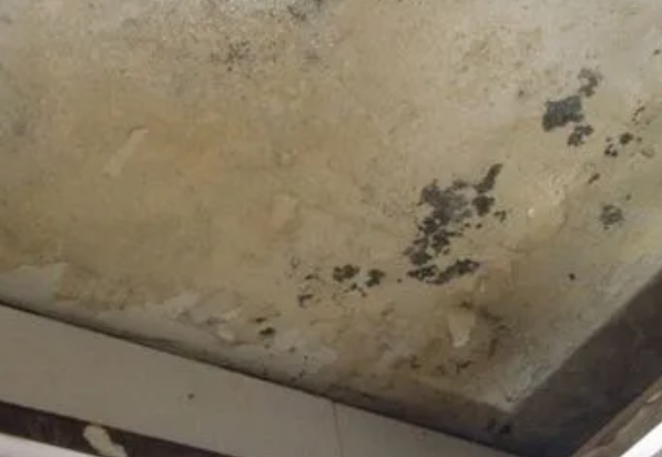通榆阳台漏水维修公司分享下通榆卫生间渗水维修需要注意哪些问题。